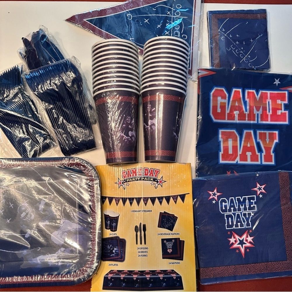 Game‎ Day Party Pack - Blue and Red new out of box ! Great for any party